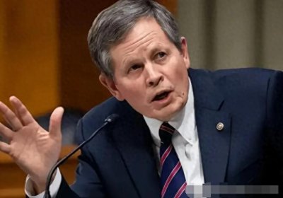 ​特朗普派专员访华，带上“胡萝卜加大棒”，中方反手就一剑封喉