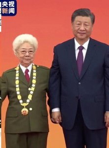 ​人民艺术家田华：伤痛伴随她一生，四位至亲离世后和孙子相依为命