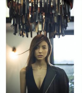 ​惊艳绝美！日本尤物真野惠里菜的顶级魅力令人陶醉！