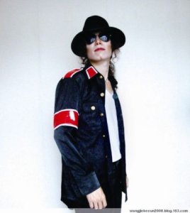 ​迈克尔杰克逊自创的3个经典舞蹈动作，你知道几个？