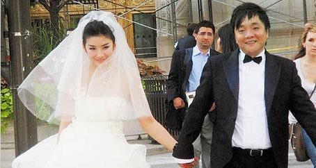 黄奕的两次婚姻情况（43岁黄奕勇敢追爱）(5)