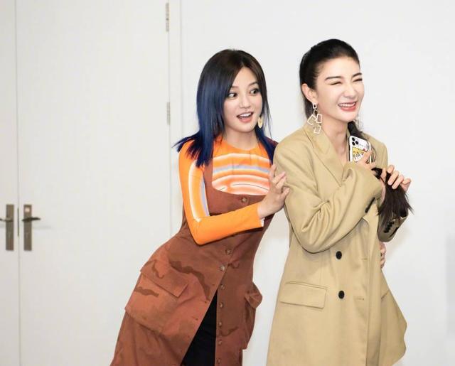 黄奕的两次婚姻情况（43岁黄奕勇敢追爱）(16)