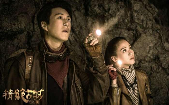 靳东一口气签下6部《鬼吹灯》陈乔恩签了4部 网友: 真替靳东担心