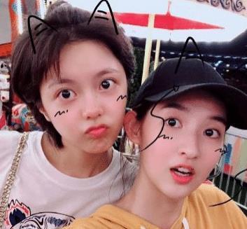 继《少年派》，邓小琪终于官宣新剧，男主是熟悉的他，CP感十足