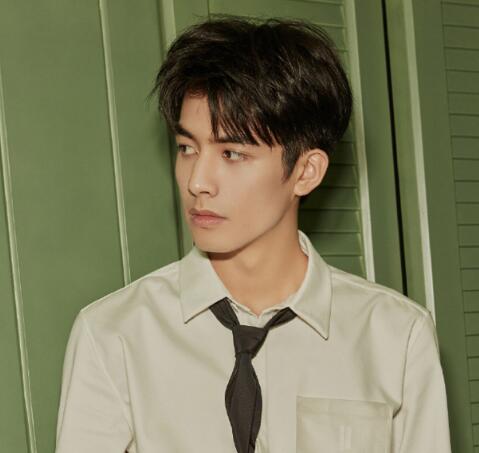 宋威龙的恋爱史是咋回事 新剧大火备受关注昔日经历被扒