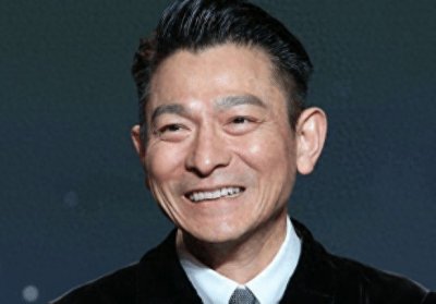 ​刘德华一年的收入，大概是多少钱？