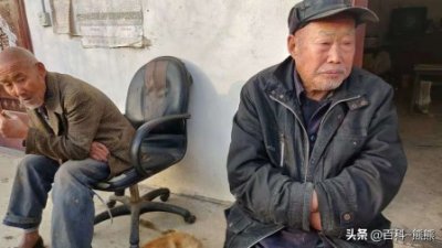 ​西北老父亲第一次吃江苏大闸蟹：传统与新思的碰撞