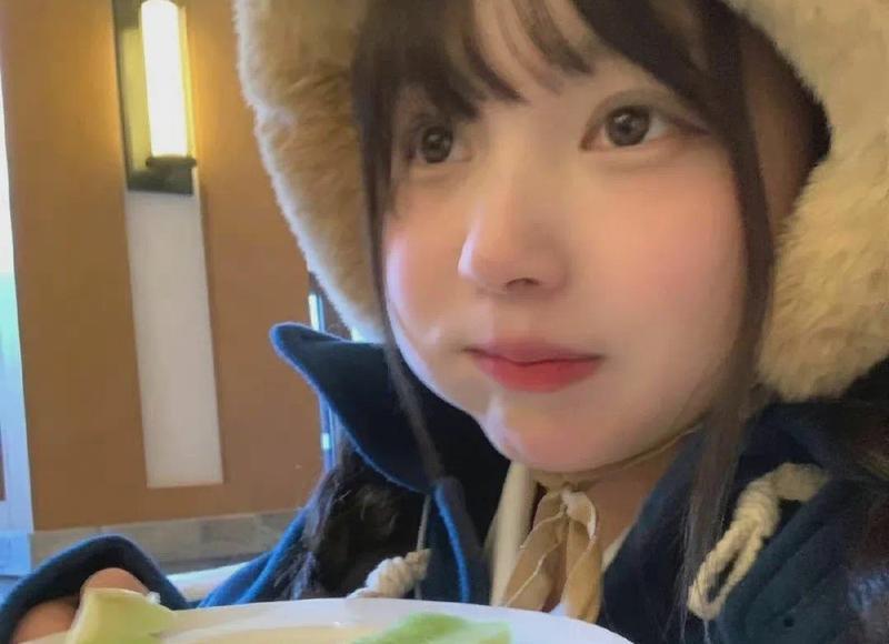 母亲一辈子省吃俭用，留下百万存款，去世后却被“后妈”挥霍一空