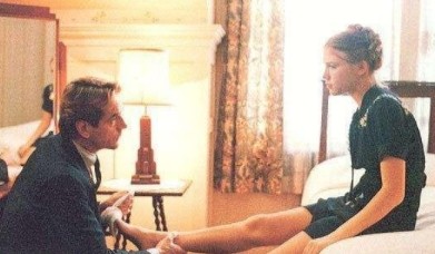 多年后再看《洛丽塔》,邪恶的欲望,被包装成爱情是多么可怕?