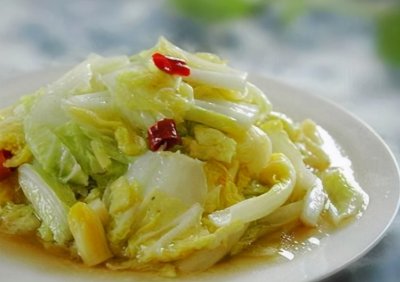 炒白菜,千万别切好就下锅!牢记3点,鲜嫩脆爽又入味,还不出水