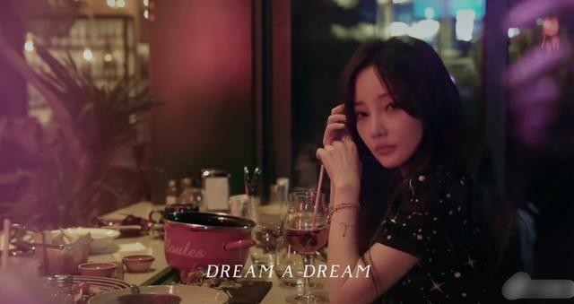 李小璐现在和谁一起（李小璐戴钻戒自称一切刚刚好）