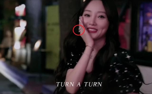 李小璐现在和谁一起（李小璐戴钻戒自称一切刚刚好）