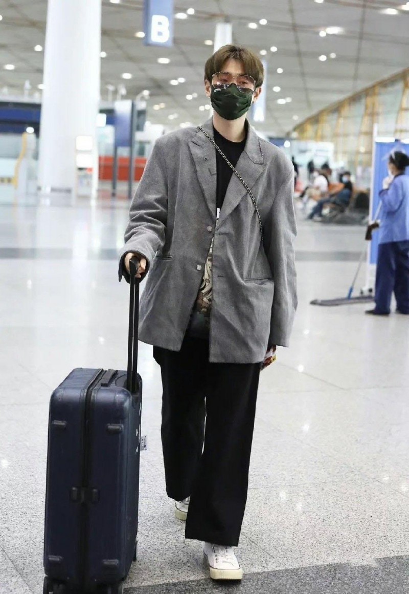 汪苏泷图片最帅的图片（占据90后歌单的音乐才子汪苏泷）