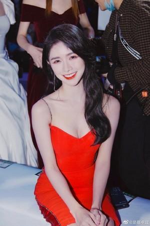 蔡卓宜年龄身高个人简介_王大陆蔡卓宜恋爱