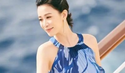 ​演员佘诗曼有过几段感情经历，佘诗曼现在结婚了没有