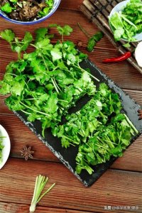 ​香菜籽（芫荽籽）：营养价值、应用与科学依据