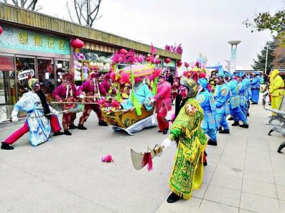 ​郑州刮起“鹤壁民俗风”