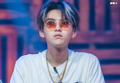 ​吴亦凡新外号叫吴签 网友为何都叫他吴签